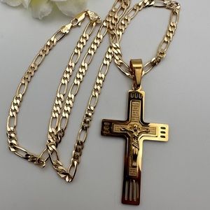 14k Gold Plated Jesus Christ Necklace- Cadena de Cristo Oro Bañado.